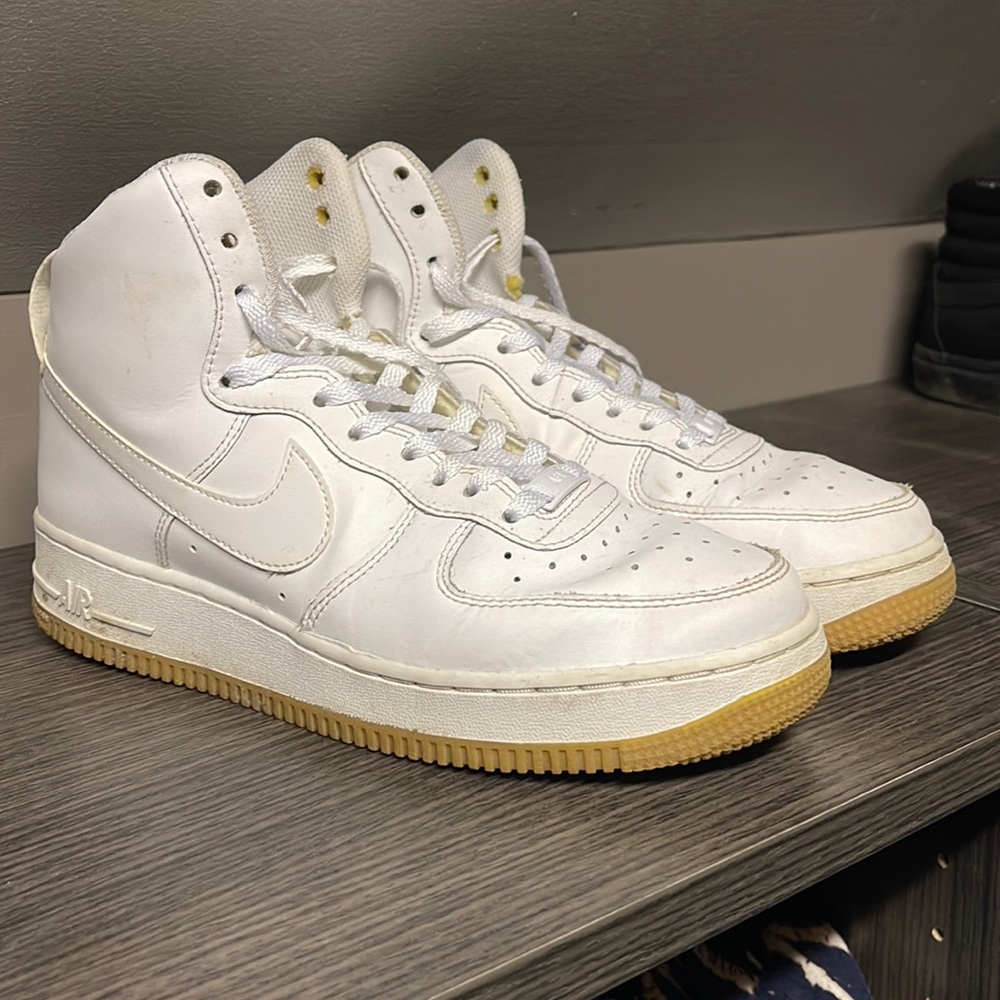 peel nike air forces